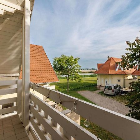 Lake House20 Villa Velence Ngoại thất bức ảnh